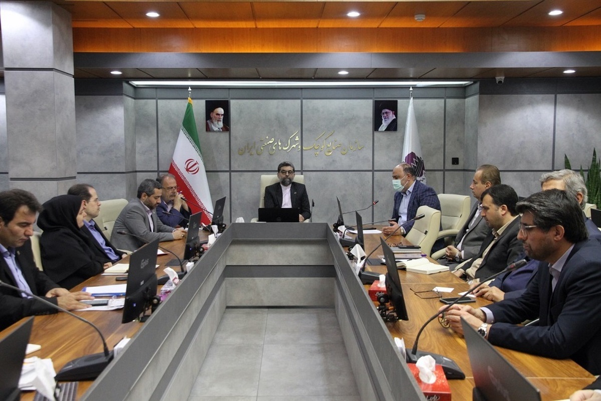 استفاده از نظرات فعالان اقتصادی و تشکل‌های بخش خصوصی برای تدوین دستورالعمل بهره‌برداری از زمین در شهرک‌ها و نواحی صنعتی