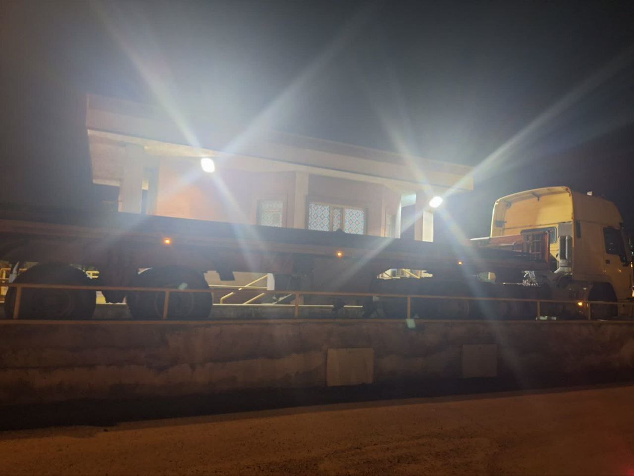 اقدام جهادی شبانه فولاد اکسین در کمک به رفع آبگرفتگی یکی از مناطق اهواز اقدام جهادی شبانه فولاد اکسین در کمک به رفع آبگرفتگی یکی از مناطق اهواز