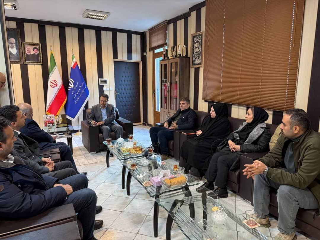 ارایه گزارش پایانی عملیات پی جویی اکتشافی استان لرستان ارایه گزارش پایانی عملیات پی جویی اکتشافی استان لرستان