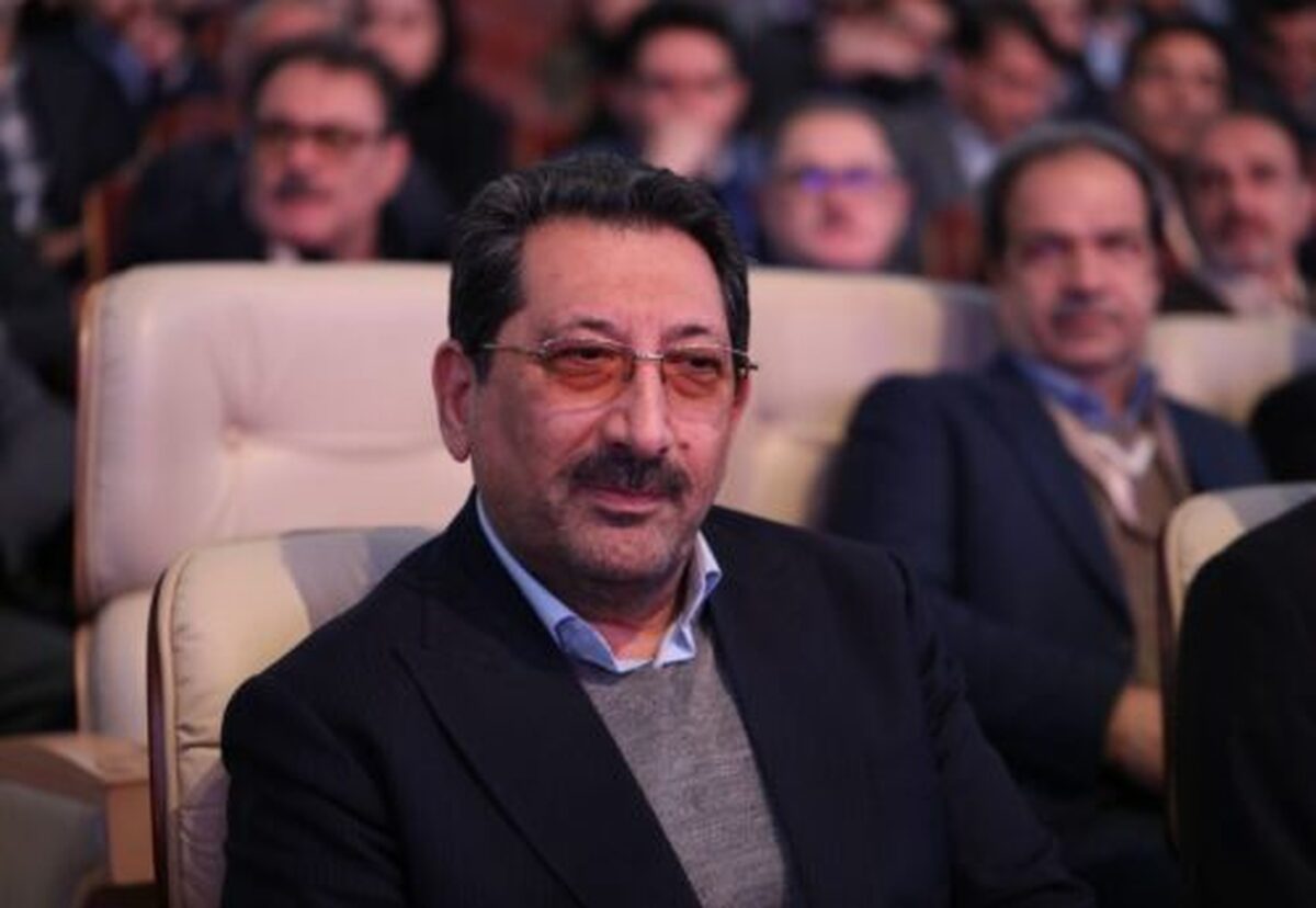 حضور در جمع فولادی‌ها و هماهنگی جلسه فولادسازان با رئیس‌جمهور/ تأکید اتابک بر حمایت رئیس‌جمهور از تامین انرژی صنایع