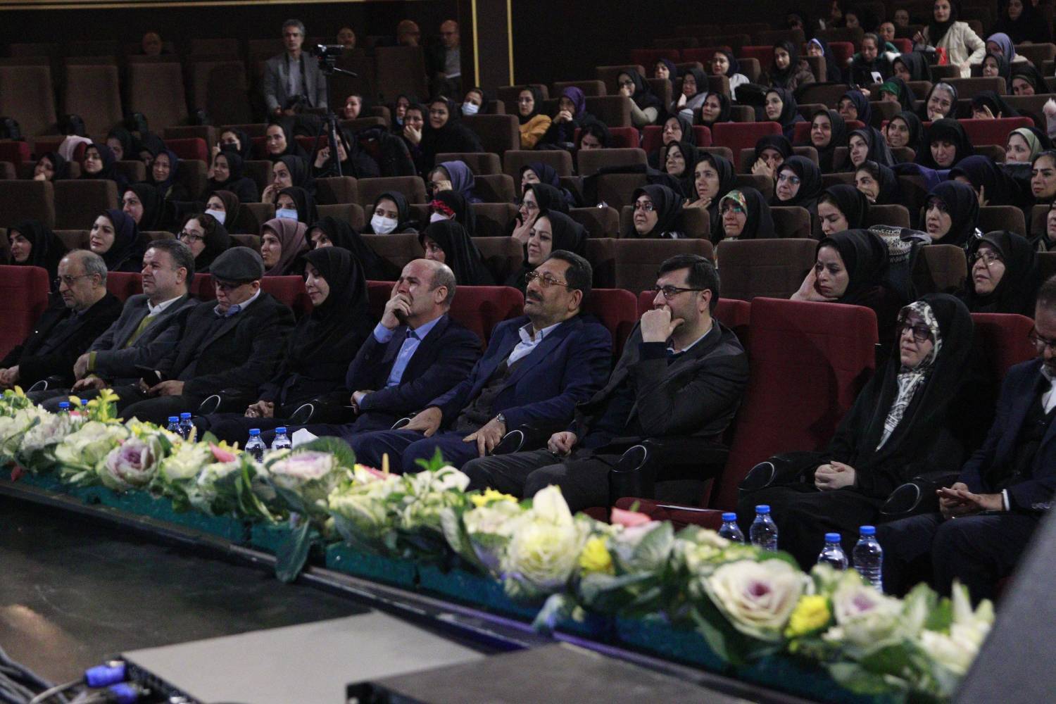 زنان نیمی از سرمایه انسانی جامعه هستند/ توسعه بدون در نظرگرفتن این نیمه با ارزش بیمعناست زنان نیمی از سرمایه انسانی جامعه هستند/ توسعه بدون در نظرگرفتن این نیمه با ارزش بیمعناست