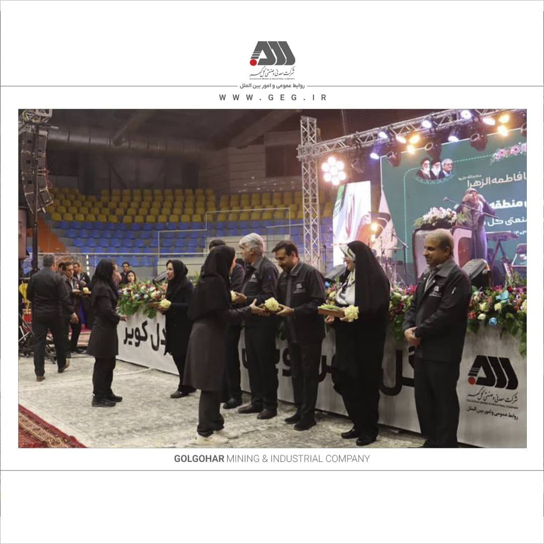 در کنار کار سختی که دارید محوریت خانواده را حفظ کنید در کنار کار سختی که دارید محوریت خانواده را حفظ کنید