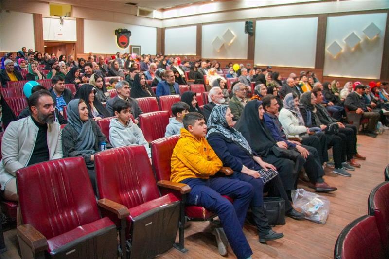 برگزاری دورهمی خانوادههای ایثارگران ذوب آهن اصفهان برگزاری دورهمی خانوادههای ایثارگران ذوب آهن اصفهان
