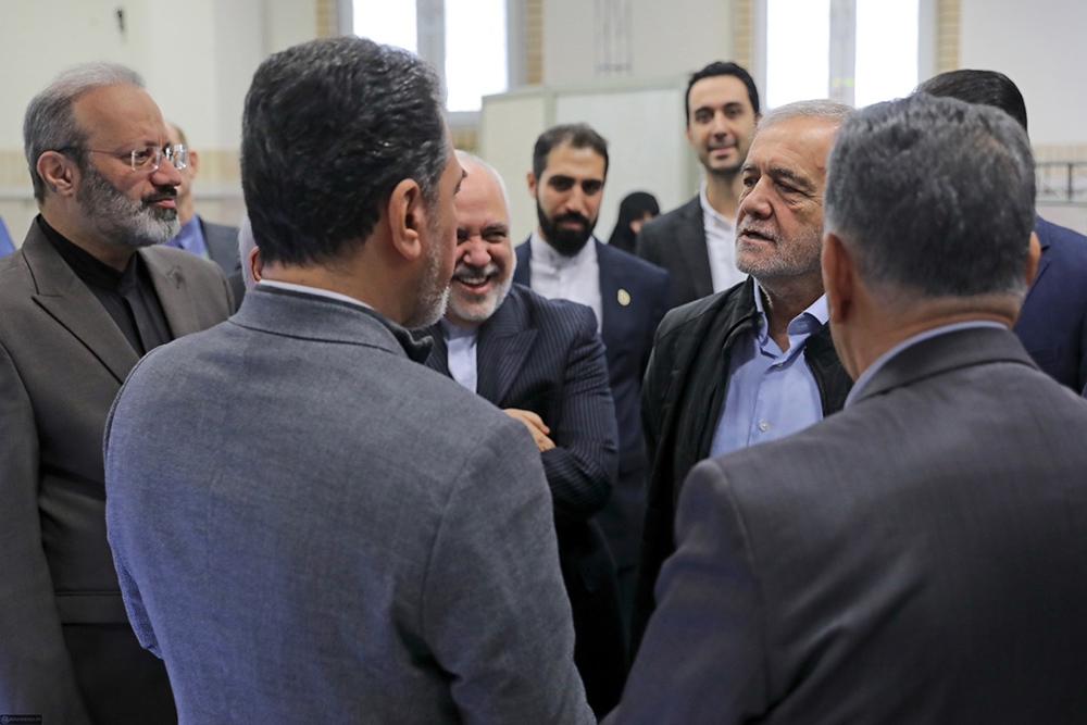درخواست رییس اتاق ایران از پزشکیان برای حمایت از سرمایهگذاران ایرانی در خارج از کشور درخواست رییس اتاق ایران از پزشکیان برای حمایت از سرمایهگذاران ایرانی در خارج از کشور