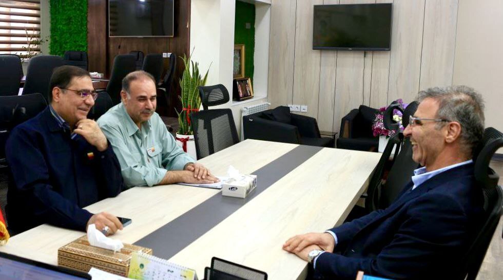 دیدار قائممقام مدیرعامل فولاد خوزستان با مدیرکل حفاظت از محیط زیست خوزستان دیدار قائممقام مدیرعامل فولاد خوزستان با مدیرکل حفاظت از محیط زیست خوزستان