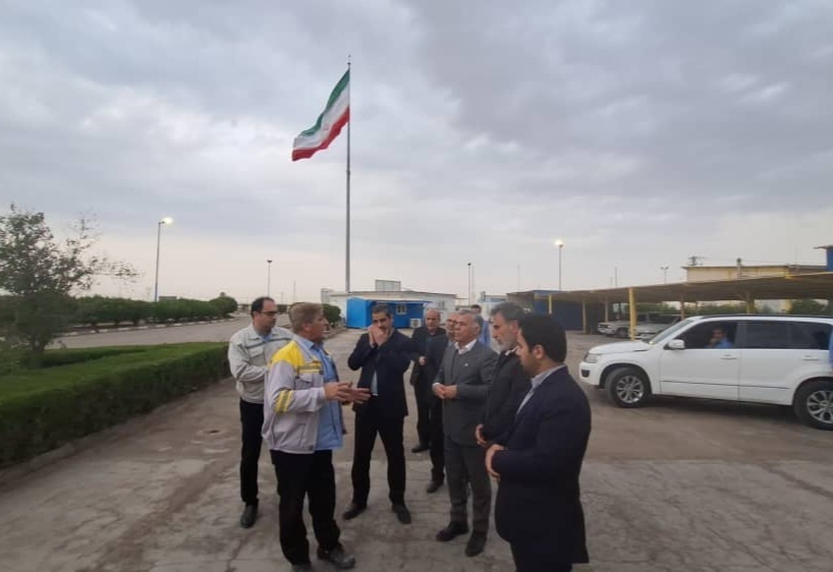 بازدید معاون وزیر صمت و رئیس سازمان زمین‌شناسی و اکتشافات‌ معدنی کشور از شرکت نمک پتروشیمی اروند