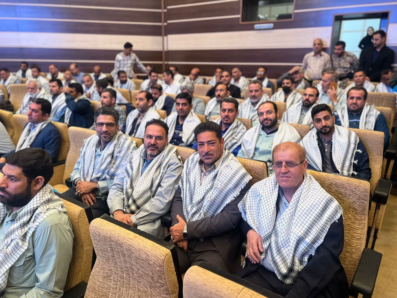 تقدیر از بسیجیان حوزه مقاومت شهید بقایی فولاد خوزستان تقدیر از بسیجیان حوزه مقاومت شهید بقایی فولاد خوزستان