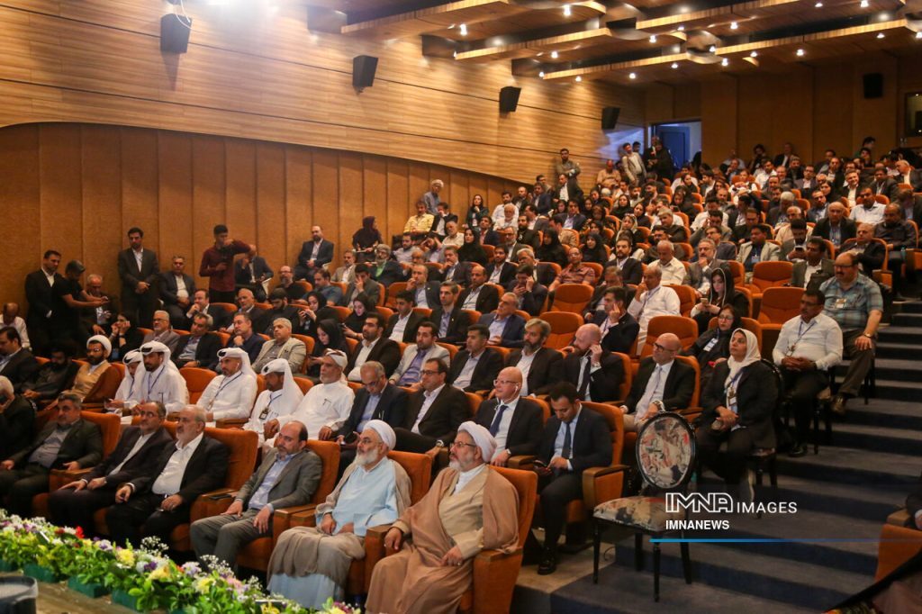 حمایت وزیر صمت از طرح «معدن ریل بندر» حمایت وزیر صمت از طرح «معدن ریل بندر»