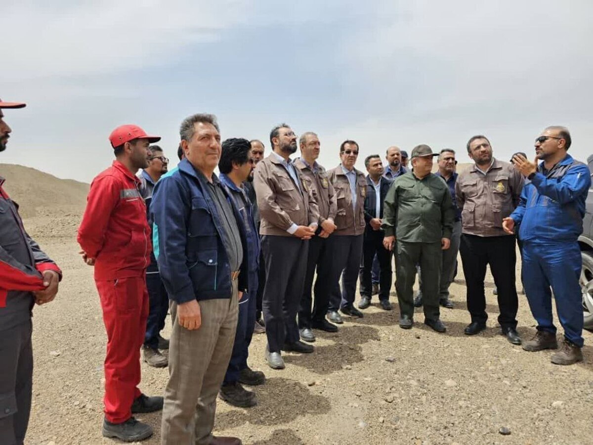 بازدید مسوولین ذوب آهن اصفهان از معدن ققنوس