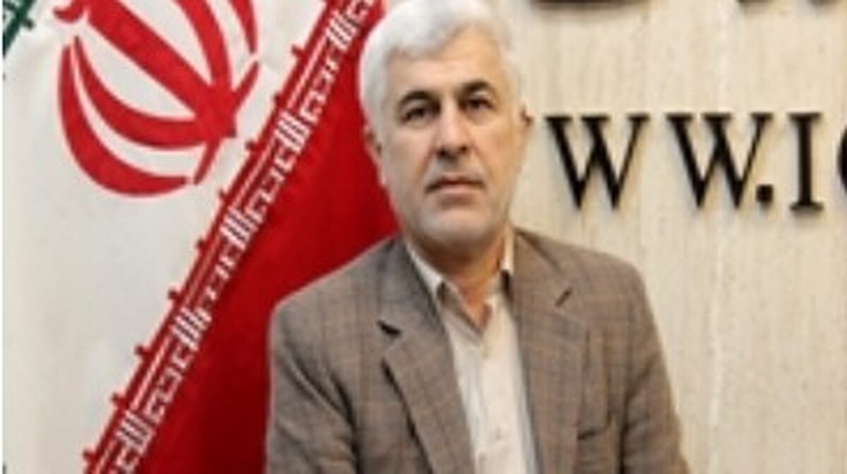 خودروسازان علاوه بر افزایش تیراژ تولید، کاهش هزینه سربار را در دستور کار قرار دهند