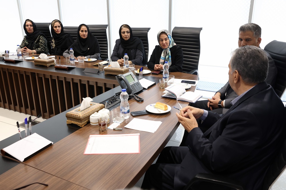 اتاق ایران برای توانمندسازی زنان برنامه جدی دارد اتاق ایران برای توانمندسازی زنان برنامه جدی دارد