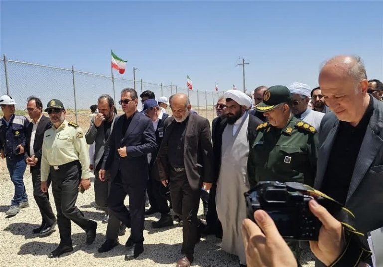 بازدید وزیر کشور از پروژه پیشران شرکت صنایع فولاد کردستان بازدید وزیر کشور از پروژه پیشران شرکت صنایع فولاد کردستان