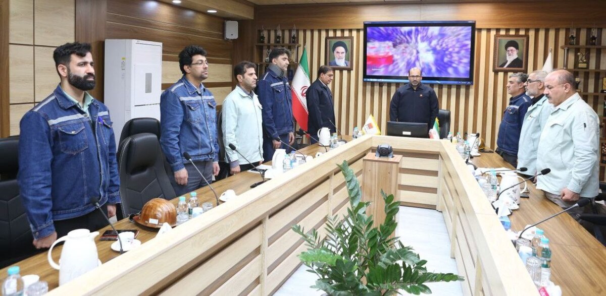 حضور مدیرعامل در اولین جلسه کمیته عالی منابع انسانی شرکت فولاد خوزستان با اعضای جدید