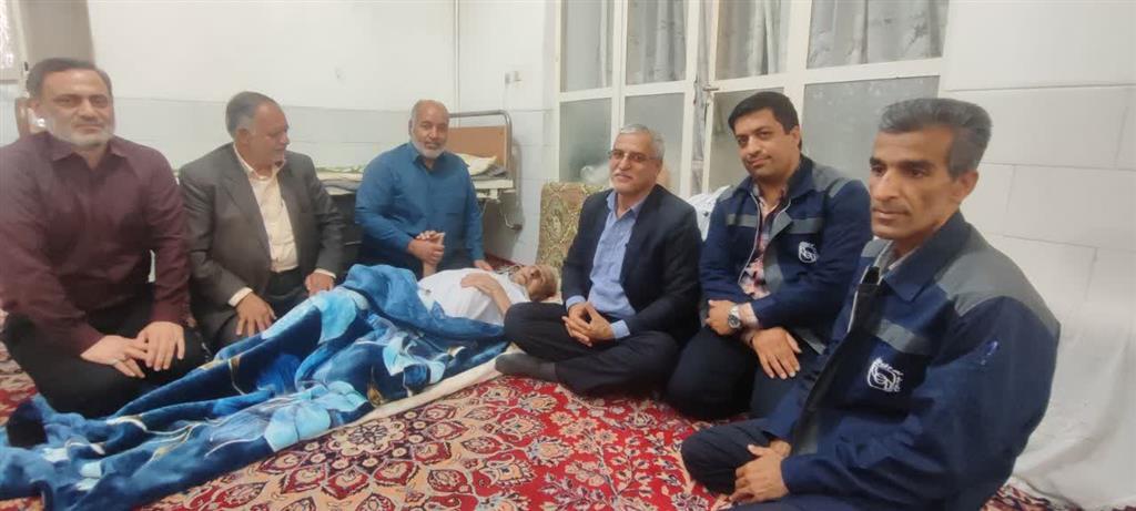 بازنشستگان باید در اتاق‌های فکر نقش‌آفرین باشند