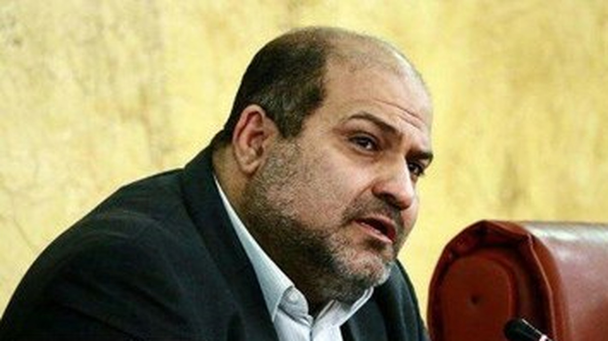 وزارت نفت با ابلاغ اصلاحیه طرح طبقه‌بندی مشاغل سبب نارضایتی ۱۲۰ هزار کارگر وزارت نفت شده است‌/ اصلاحیه طرح صرفا شامل ۱۰ تا ۱۵ درصد کارکنان می‌شود