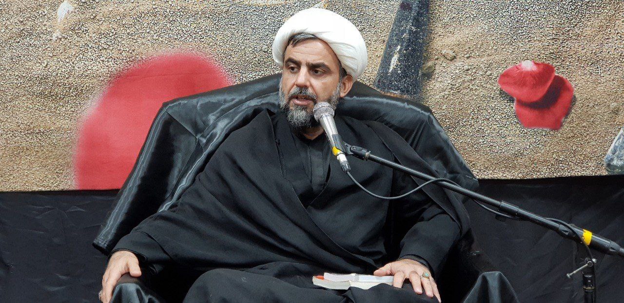 مراسم عاشورای حسینی در شرکت فولاد خوزستان مراسم عاشورای حسینی در شرکت فولاد خوزستان