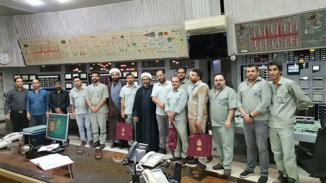 روایت یکی از کارگران از ۱۸ ساعت جهنمی در نیروگاه رامین روایت یکی از کارگران از ۱۸ ساعت جهنمی در نیروگاه رامین