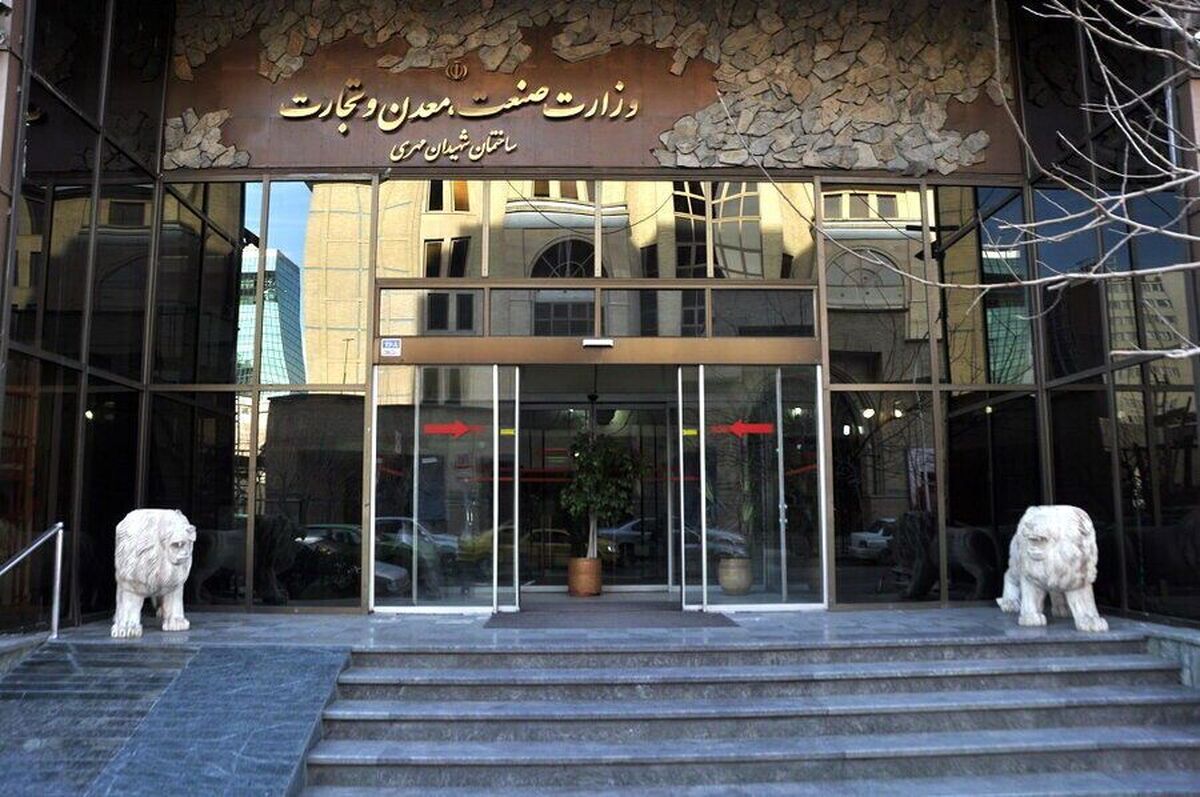 «اتابک» کاربلد و آشنا به مشکلات صنعت است