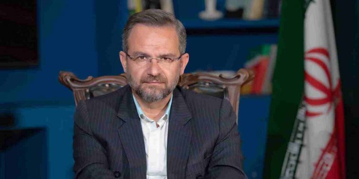 توسعه صادرات غیرنفتی و جلوگیری از خام‌فروشی از برنامه‌های وزیر پیشنهادی صمت است