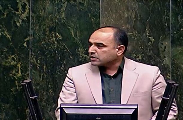 ظهوریان: اتابک با وزات صمت آشنا نیست ظهوریان: اتابک با وزات صمت آشنا نیست