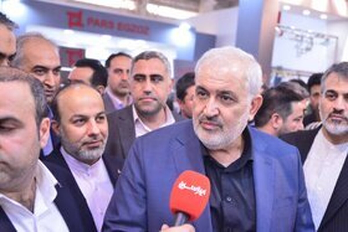 آئین افتتاحیه و اولین روز از نوزدهمین نمایشگاه قطعات، لوازم و مجموعه‌های خودرو تهران