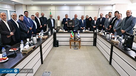 دیدار هیات نمایندگان اتاق اهواز با هیات رئیسه اتاق ایران