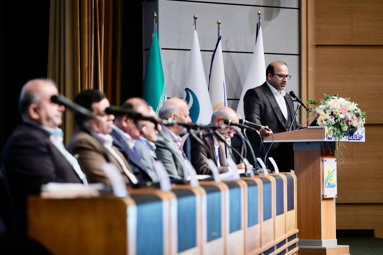 حرکت به سمت فولاد سبز، یکی از مهمترین موضوعات در صنعت فولاد و حفاظت از محیط زیست است حرکت به سمت فولاد سبز، یکی از مهمترین موضوعات در صنعت فولاد و حفاظت از محیط زیست است