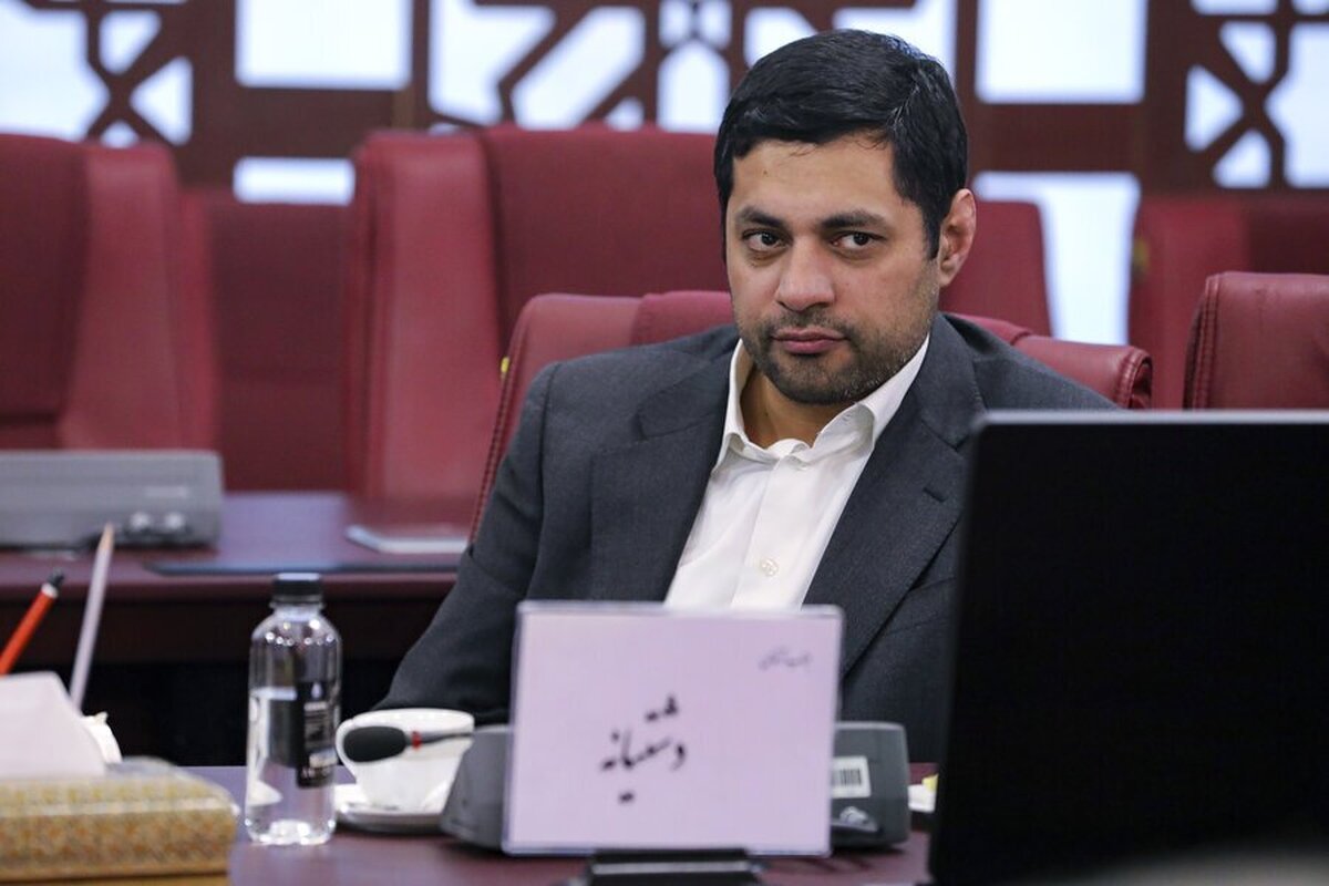 نان قیمت‌گذاری دستوری سر سفره دلالان/ کالایی مثل خودرو که یک‌بار در بورس عرضه شده، مشمول ماده ۱۸ قانون توسعه ابزار‌های مالی و ماده ۴۸ قانون برنامه هفتم است
