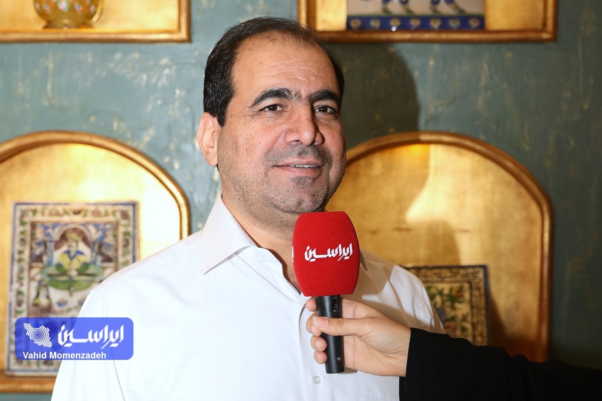 تقویت پیوند پدر و پسر با محوریت رفاقت و شفقت در رویداد آموزشی فولاد مبارکه تقویت پیوند پدر و پسر با محوریت رفاقت و شفقت در رویداد آموزشی فولاد مبارکه