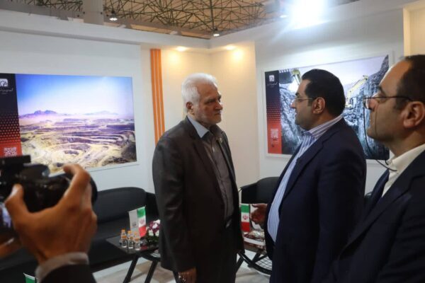 حضور سرپرست مدیرعاملی شرکت نوظهور کویر بافق در بیستوششمین نمایشگاه سمپوزیوم فولاد کیش۱۴۰۳ حضور سرپرست مدیرعاملی شرکت نوظهور کویر بافق در بیستوششمین نمایشگاه سمپوزیوم فولاد کیش۱۴۰۳