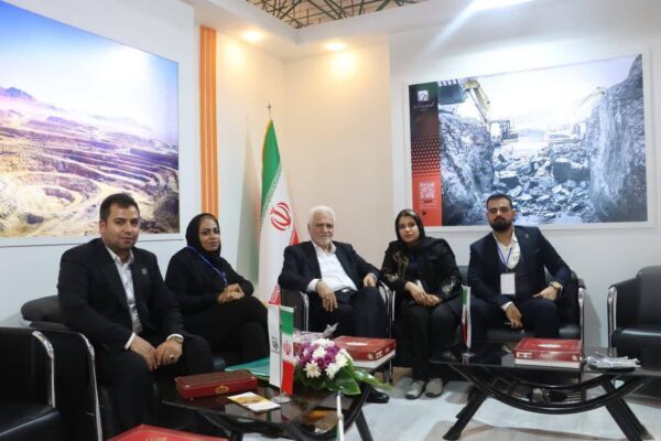 حضور سرپرست مدیرعاملی شرکت نوظهور کویر بافق در بیستوششمین نمایشگاه سمپوزیوم فولاد کیش۱۴۰۳ حضور سرپرست مدیرعاملی شرکت نوظهور کویر بافق در بیستوششمین نمایشگاه سمپوزیوم فولاد کیش۱۴۰۳