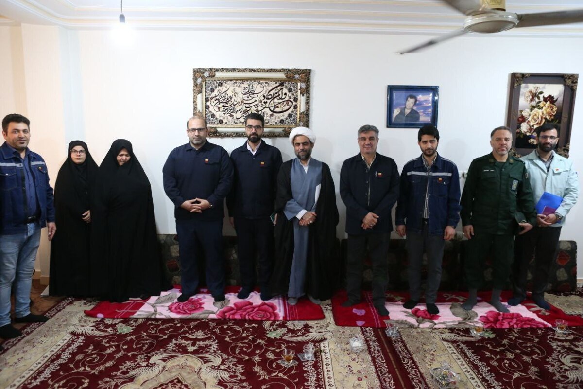 دیدار با خانواده شهیدان سرافراز علی‌کرم اسدی و ابراهیم چراغی انجام شد