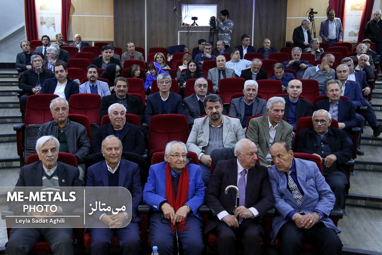 مهندس مجلسی، لوکوموتیو توسعه صنعت سیمان کشور است مهندس مجلسی، لوکوموتیو توسعه صنعت سیمان کشور است