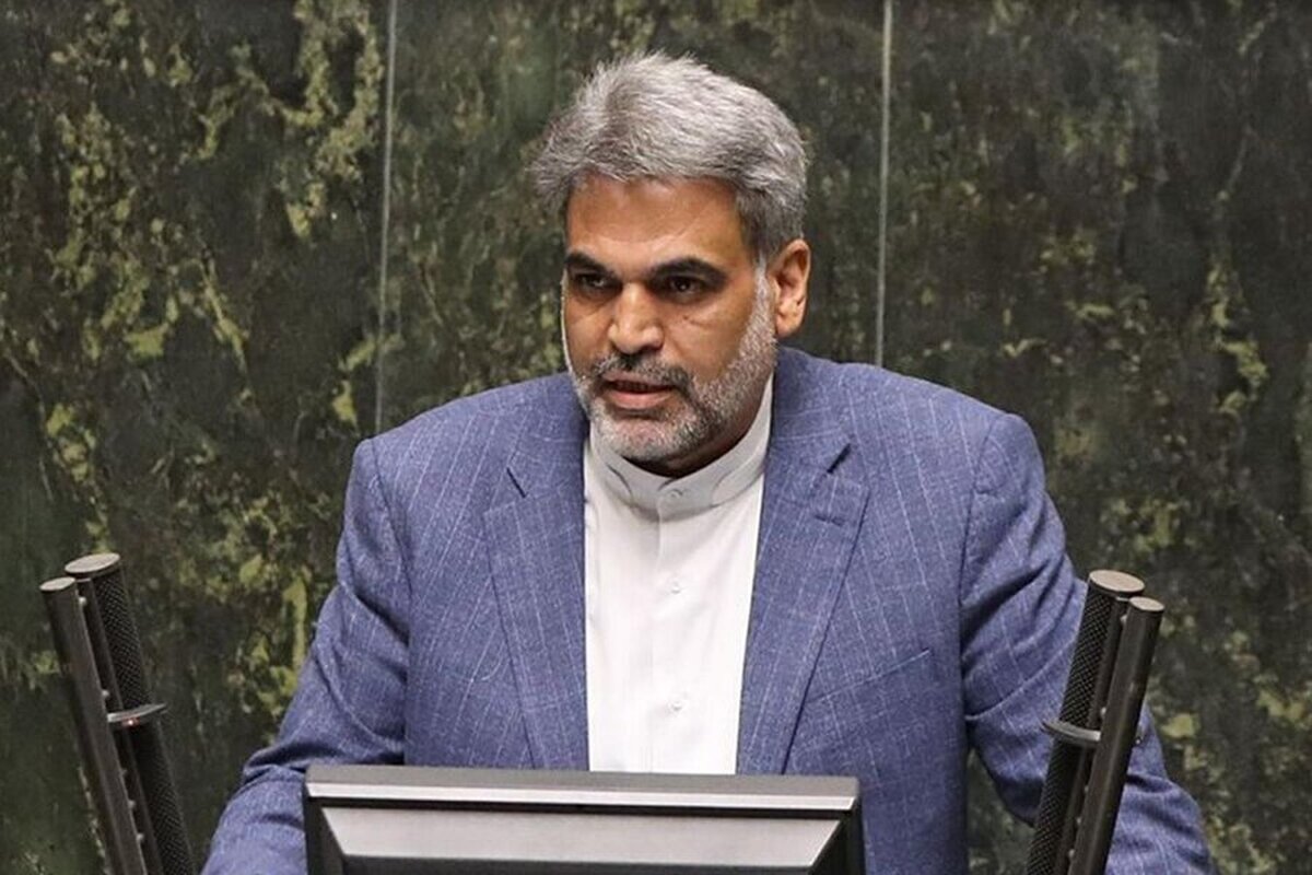 بازار سرمایه می‌تواند بن‌بست‌های نظام تامین مالی تولید را از میان بردارد/ برای تحقق شعار سرمایه‌گذاری برای تولید، باید بازار سرمایه بیش از پیش تقویت شود