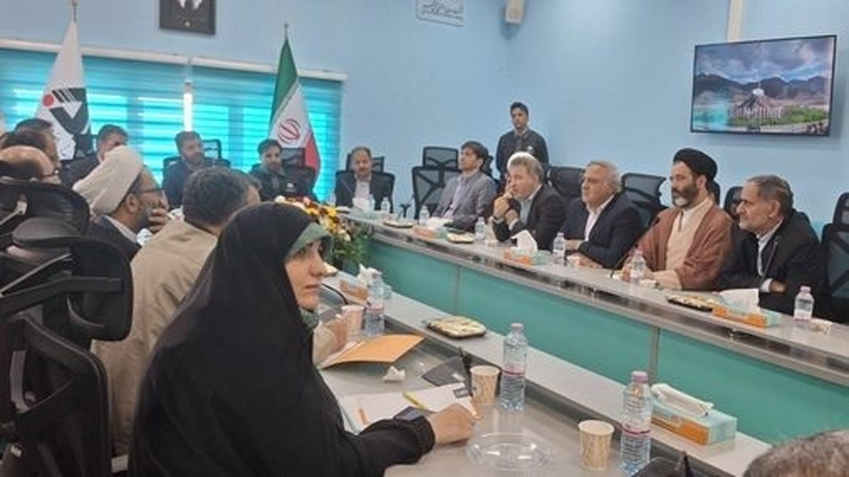 بازدید اعضای کمیسیون صنایع و معادن از شرکت معدنی و صنعتی گل‌گهر