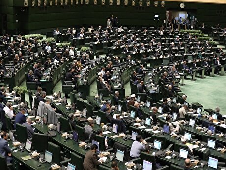 افزایش حقوق بالاتر از ۲۰ درصد/ مخالفت مجلس با افزایش مالیات بر ارزش افزوده