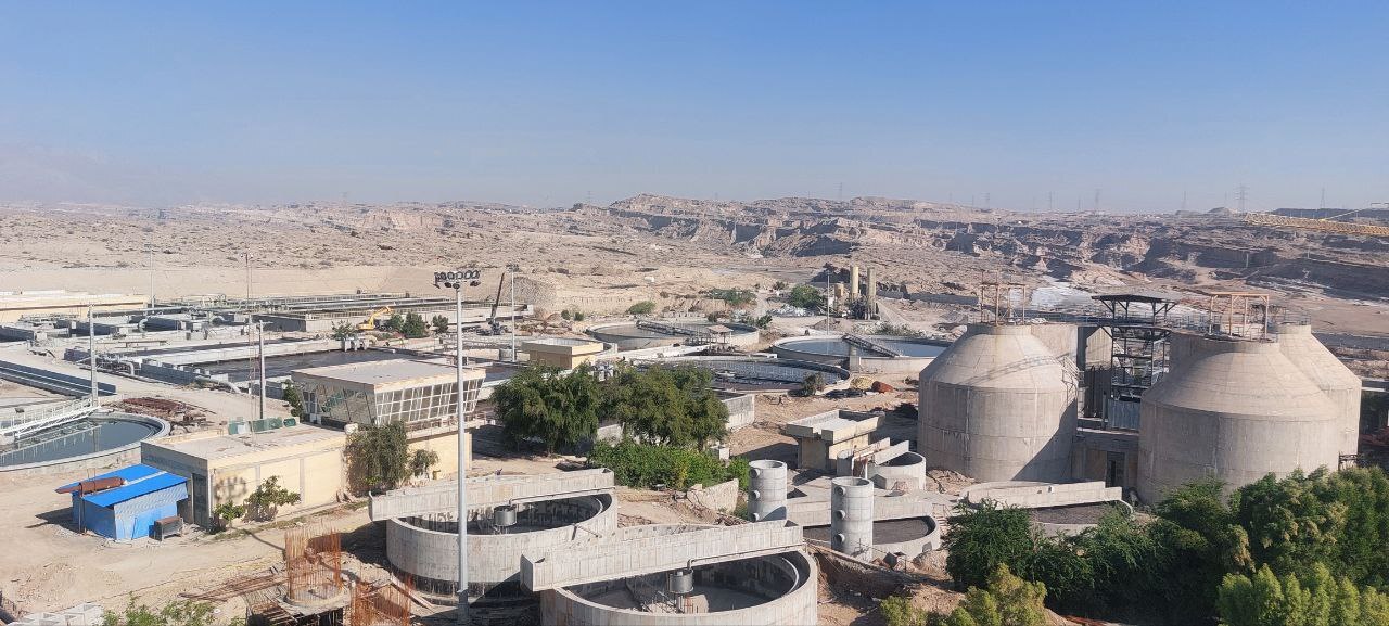 بازدید خبرنگاران از تاسیسات بزرگترین طرح ساماندهی پساب شهری ایران در بندرعباس بازدید خبرنگاران از تاسیسات بزرگترین طرح ساماندهی پساب شهری ایران در بندرعباس