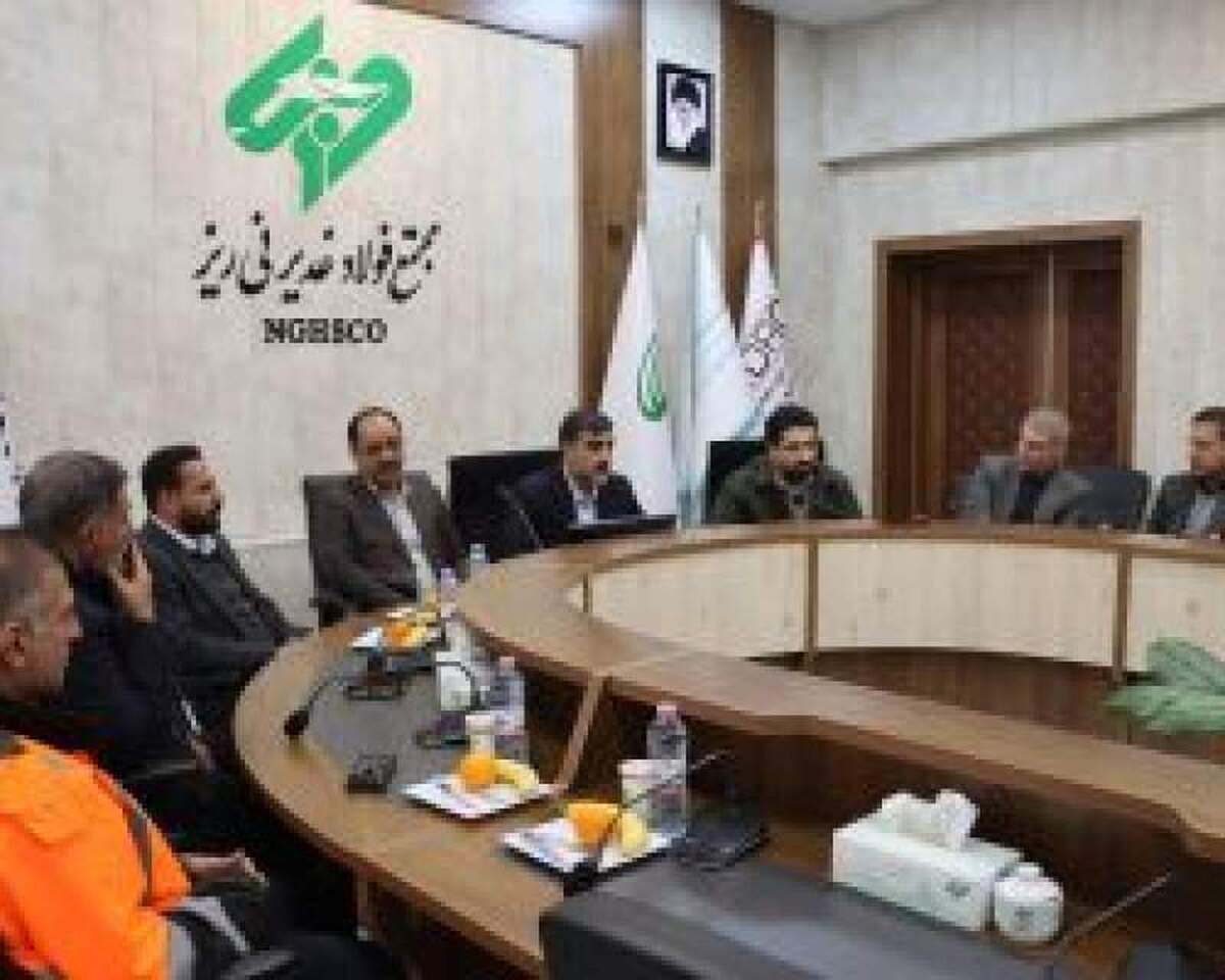 مشارکت فولاد غدیر نی‌ریز در بهسازی جاده وزیره - بنه‌کلاغی و توسعه خدمات درمانی بخش قطرویه