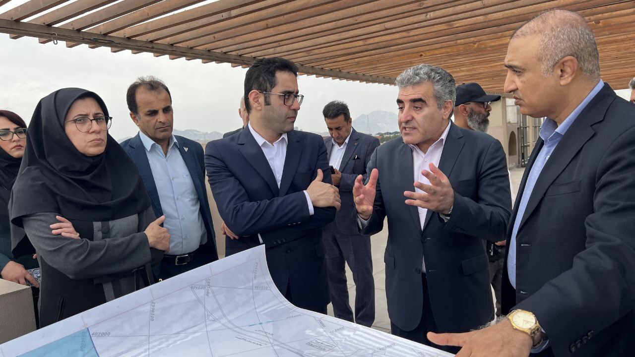 بازدید معاون وزیر نفت و مدیران ارشد راه‌آهن از پروژه ملی هیمکو