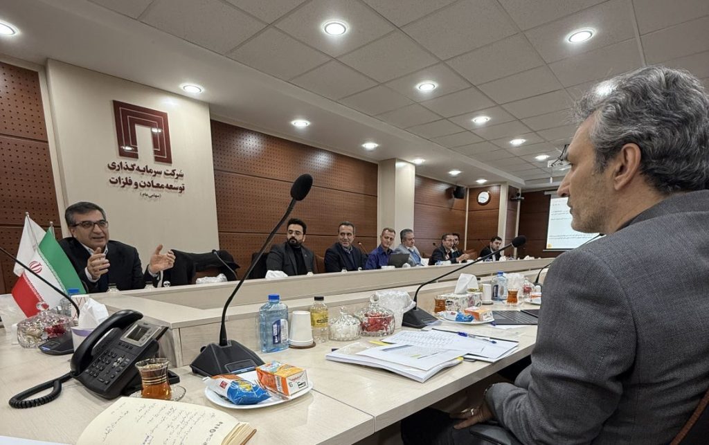 محصولات فروآلیاژ شیروان بهار ۱۴۰۶ به بازار میآید محصولات فروآلیاژ شیروان بهار ۱۴۰۶ به بازار میآید