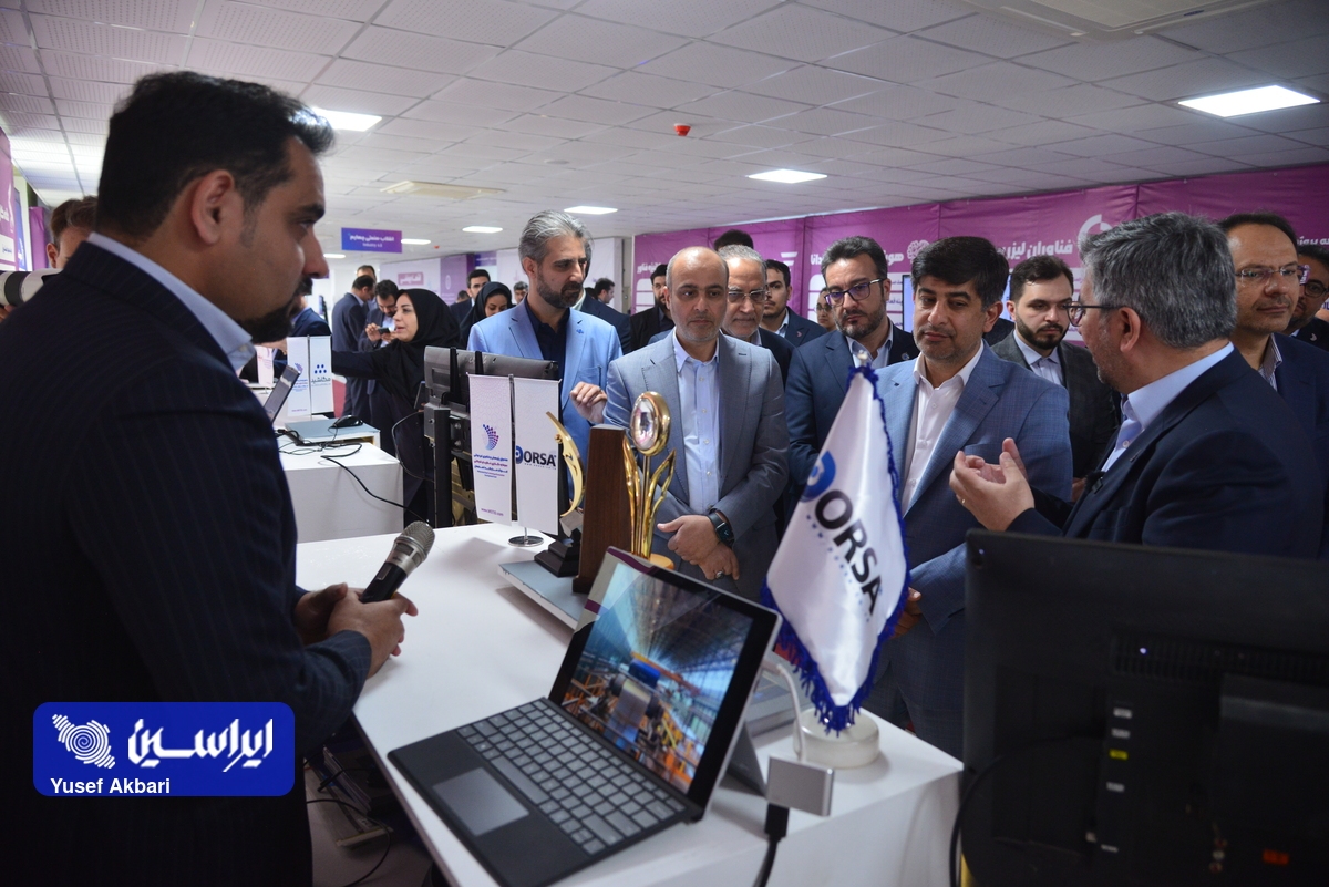 بازدید مدیرعامل فولاد مبارکه از نمایشگاه توانمندیهای شرکتهای سرمایهپذیر MSTID FUND بازدید مدیرعامل فولاد مبارکه از نمایشگاه توانمندیهای شرکتهای سرمایهپذیر MSTID FUND