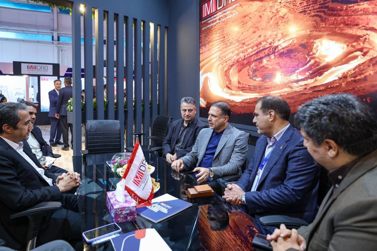 مدیرعامل شرکت ملی مس با رئیس هیات عامل ایمیدرو دیدار کرد/ تاکید بر جذب سرمایهگذاریهای جدید در صنعت مس مدیرعامل شرکت ملی مس با رئیس هیات عامل ایمیدرو دیدار کرد/ تاکید بر جذب سرمایهگذاریهای جدید در صنعت مس