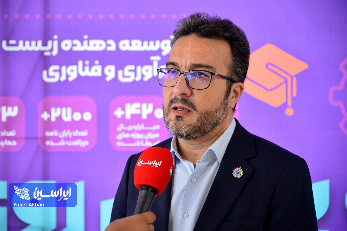 نوآوری و کارآفرینی، کلید رقابت‌پذیری صنایع در کشور است