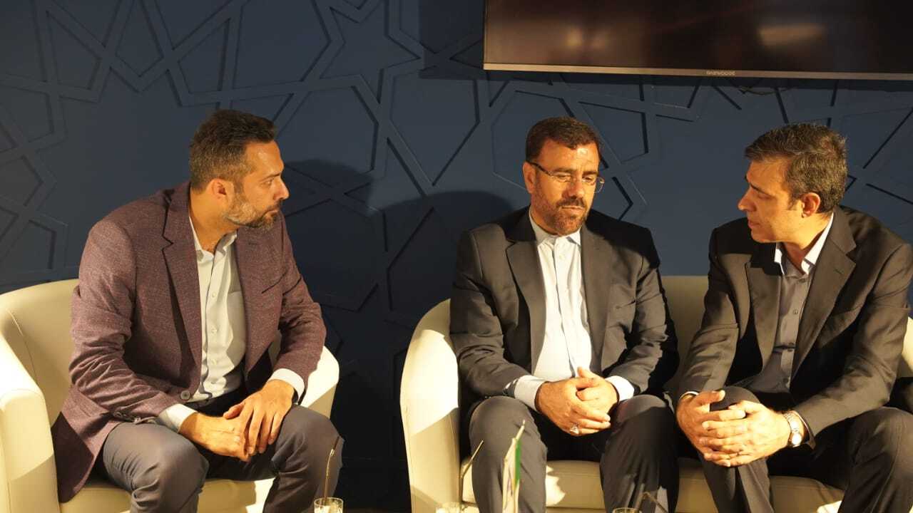 بازدید استاندار فارس از غرفه مجتمع صنایع آلومینیوم جنوب در هفتمین نمایشگاه بینالمللی صادراتی ایران (اکسپو ۲۰۲۵) بازدید استاندار فارس از غرفه مجتمع صنایع آلومینیوم جنوب در هفتمین نمایشگاه بینالمللی صادراتی ایران (اکسپو ۲۰۲۵)