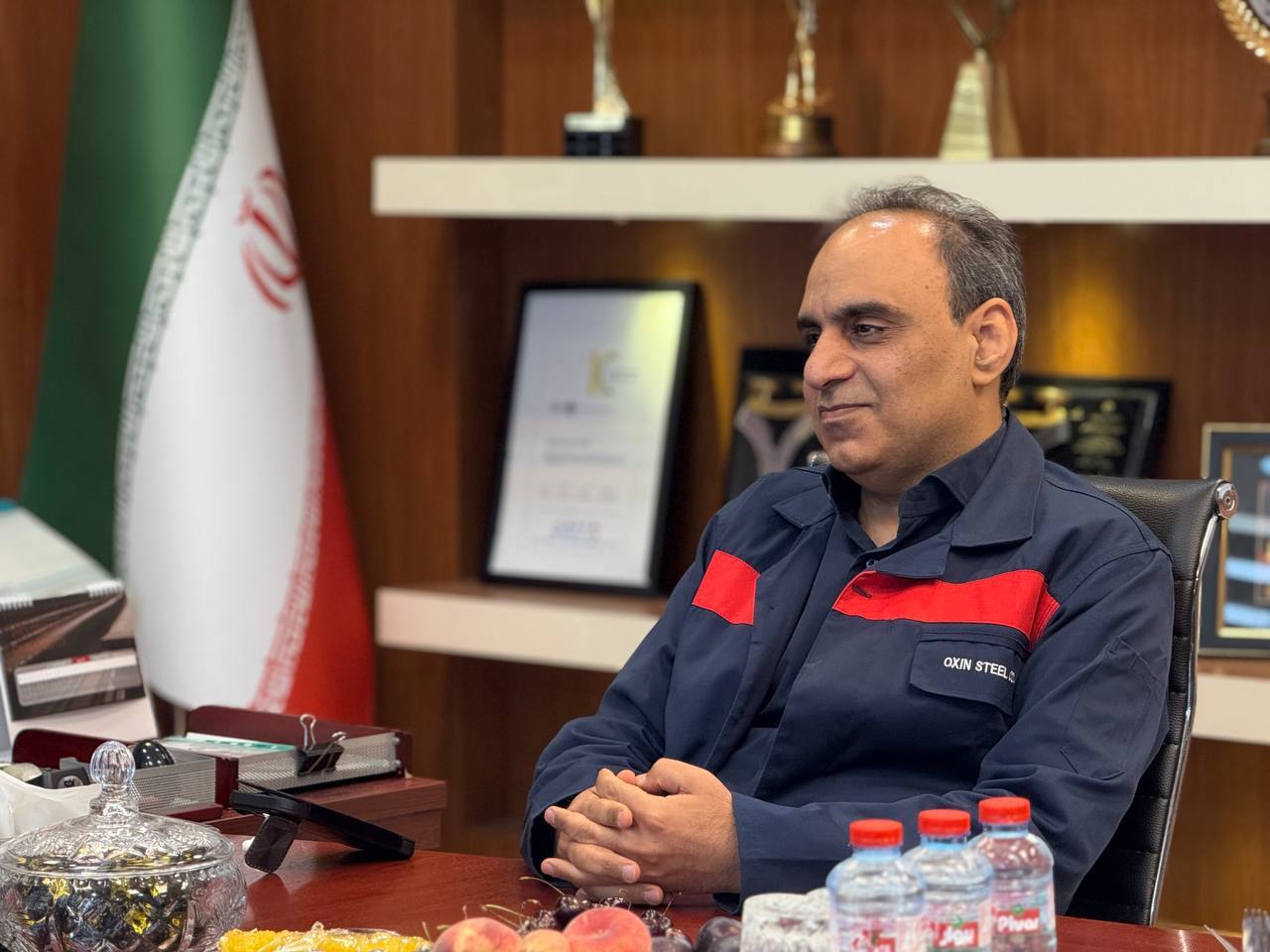 دیدار مدیرعامل شرکت فولاد اکسین خوزستان با شهردار منطقه ۸ اهواز دیدار مدیرعامل شرکت فولاد اکسین خوزستان با شهردار منطقه ۸ اهواز