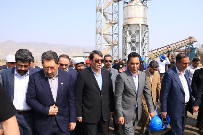 بزرگترین ذخیره تیتانیوم ایران صاحب کارخانه شد بزرگترین ذخیره تیتانیوم ایران صاحب کارخانه شد