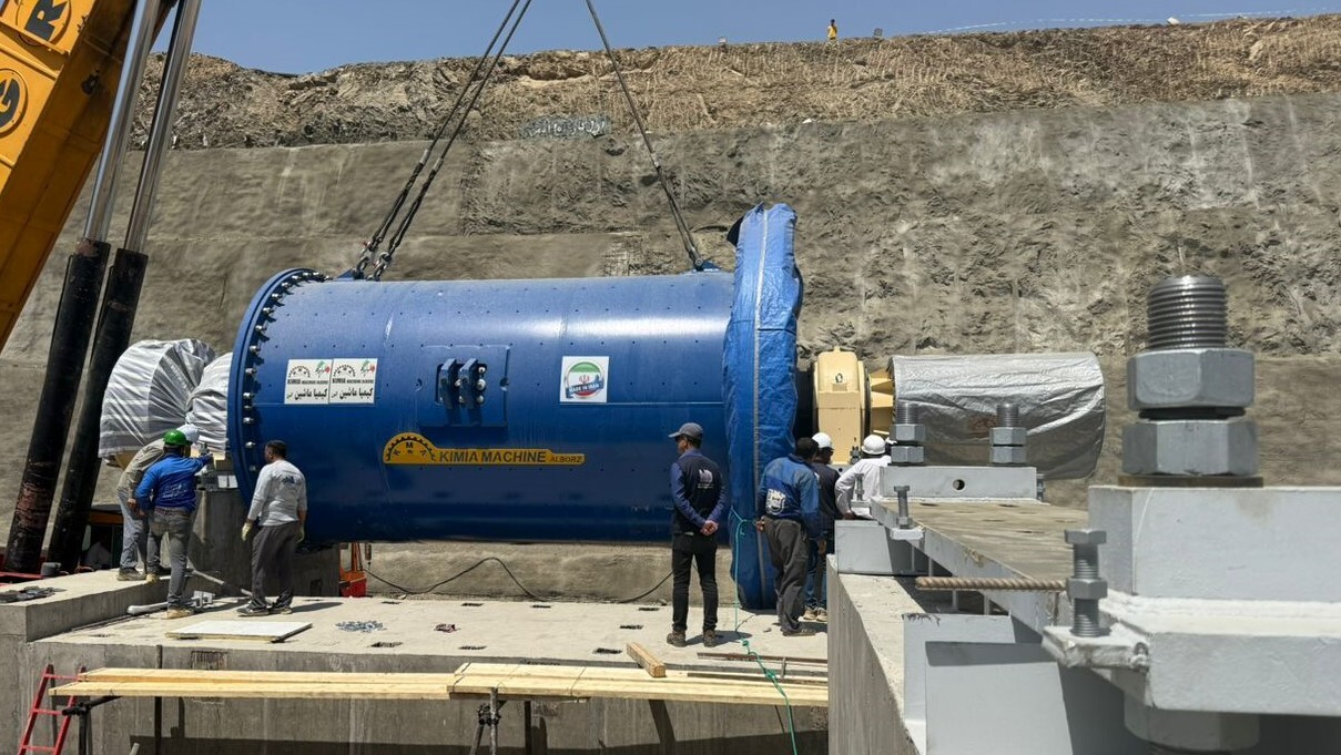 نصب نخستین دستگاه بالمیل در پروژه احداث کارخانه استحصال طلای سقز نصب نخستین دستگاه بالمیل در پروژه احداث کارخانه استحصال طلای سقز