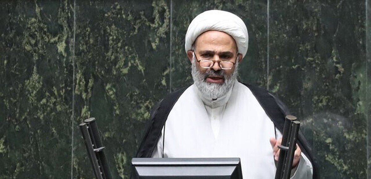 انتقاد پژمان‌فر از نحوه واگذاری سهام فولاد مبارکه، سایپا و ایران‌ خودرو