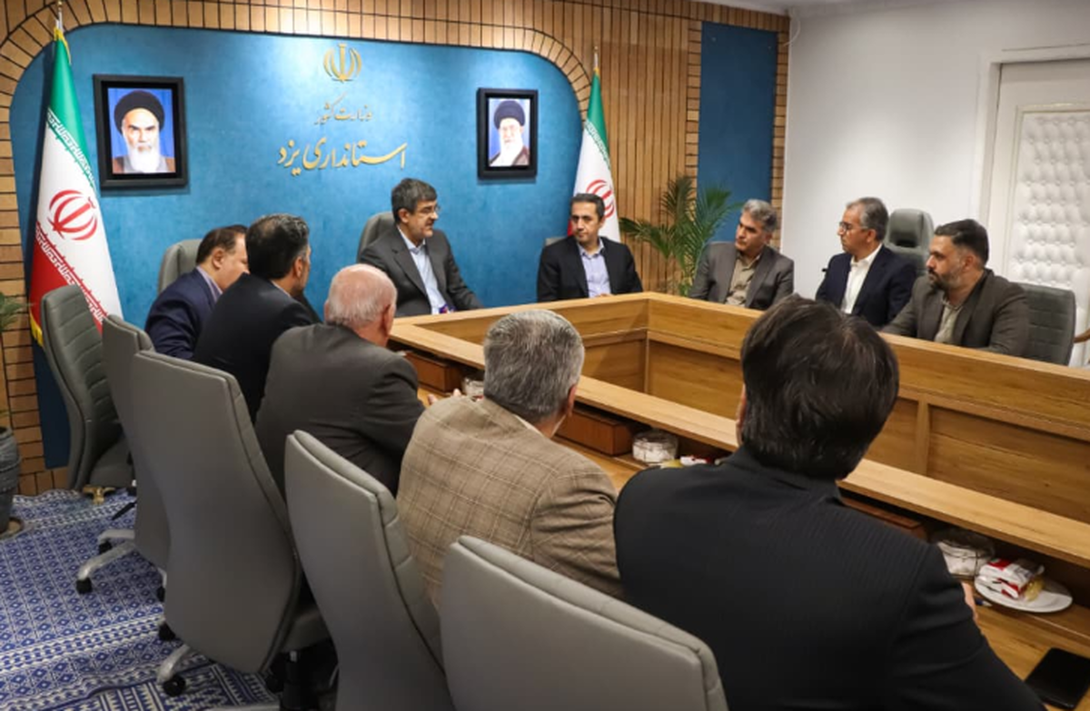 تاکید استاندار بر نگاه عملیاتی برنامه‌های استان یزد