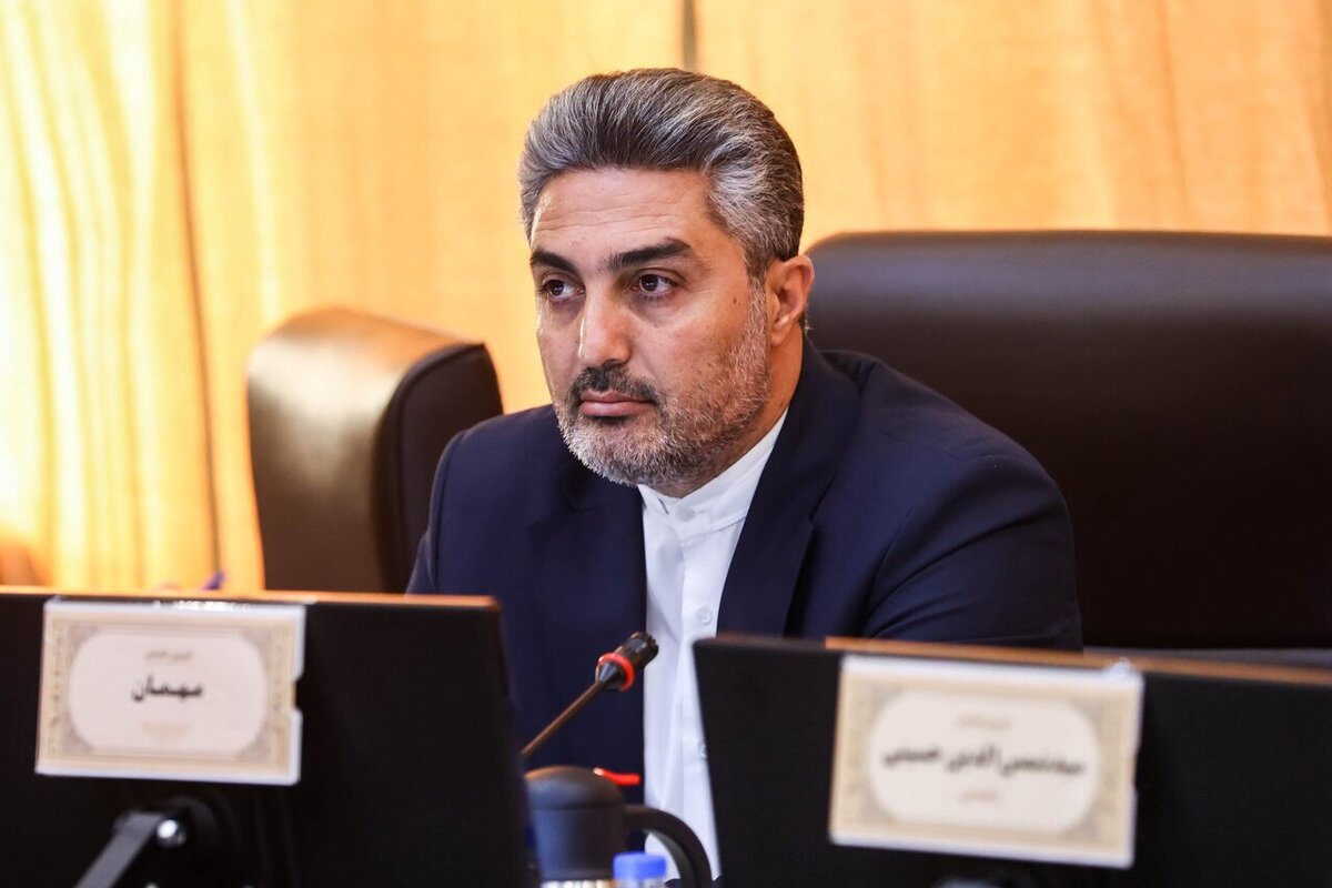 رشد اقتصادی ۸ درصدی با شرایط رکود و تورم محقق نمی‌شود